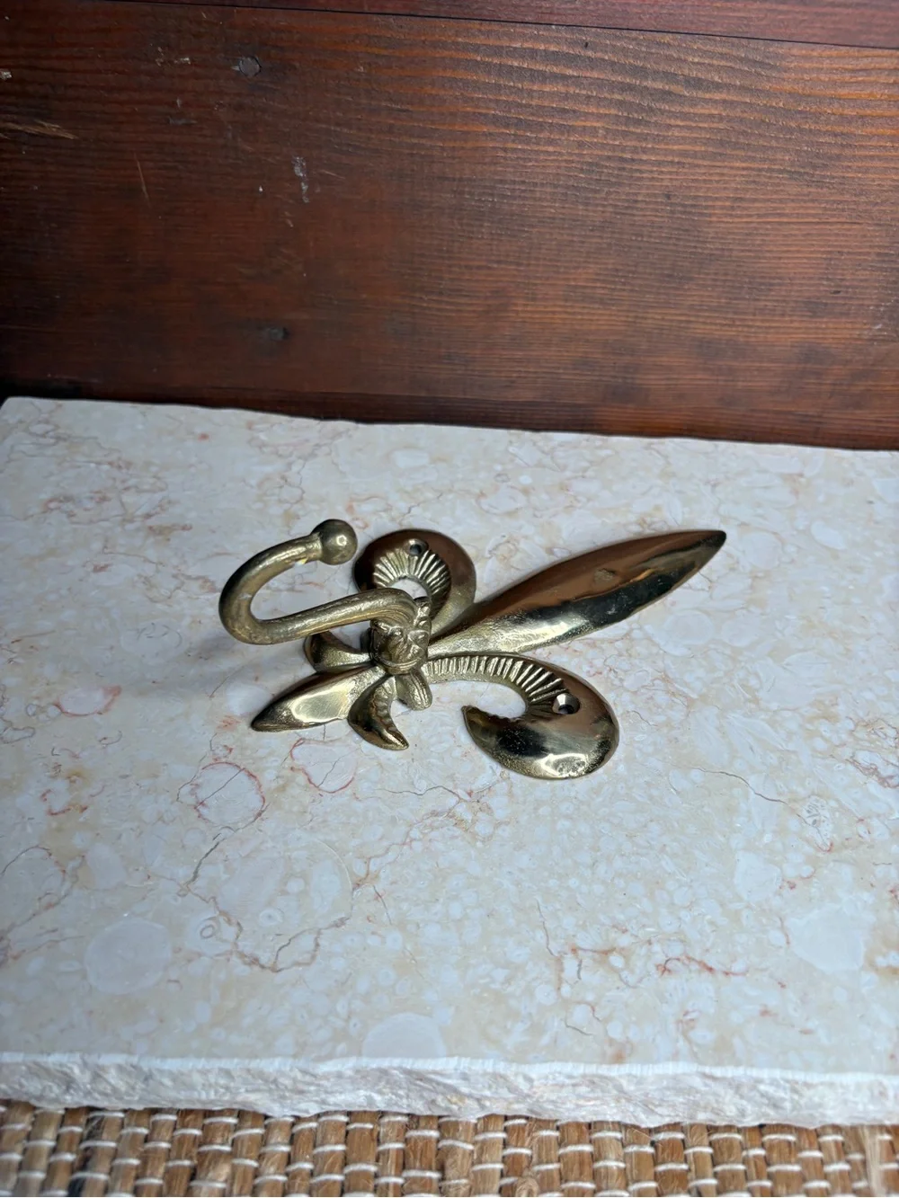 Vintage Gold Brass Fleur de Lis Decorative Single Hook Wall Hook